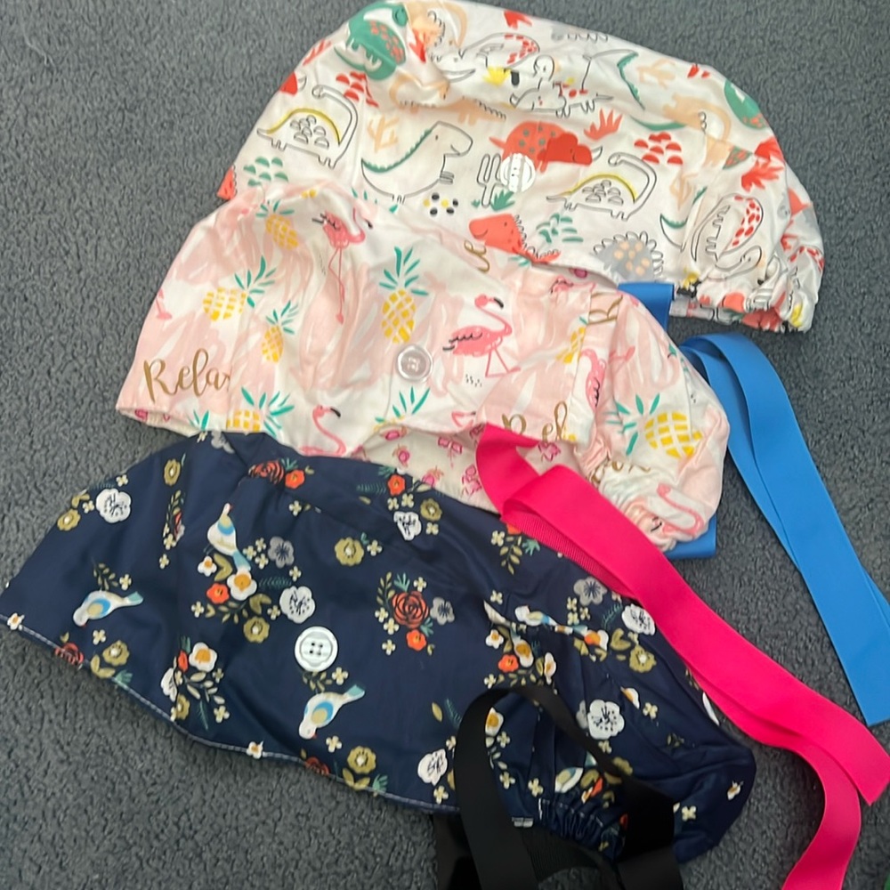 Scrub cap set